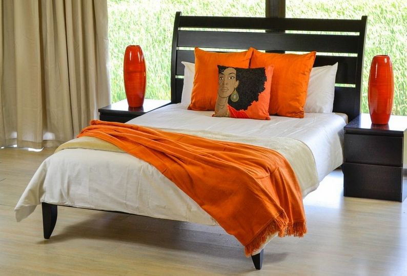 Aranda Top Suede Throw - Old Gold (150 x 200)