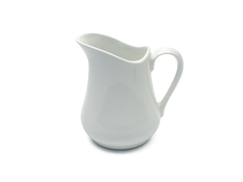 Maxwell &amp; Williams - 1 Litre White Basics Milk Jug