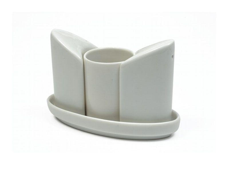 Maxwell &amp; Williams - White Basics Salt &amp; Pepper Set