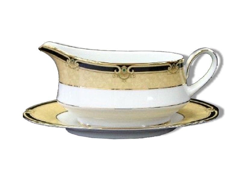Noritake - Braidwood Gravy Boat and Saucer - White and Gold With Black Detail - (23 x 17 x 11cm)