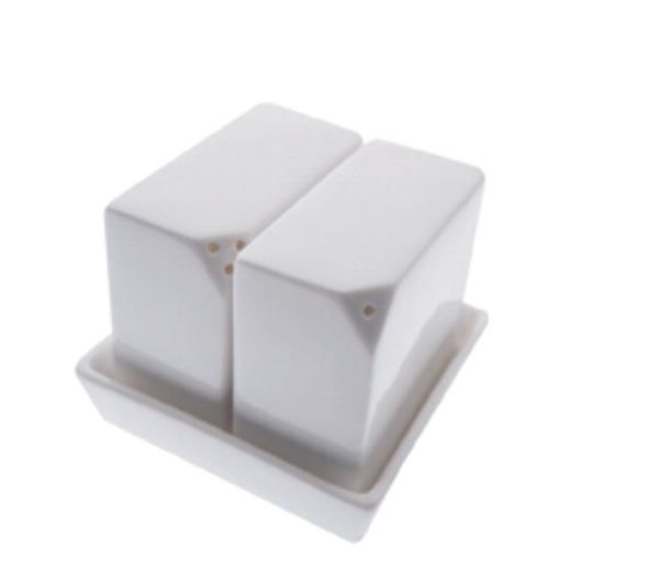 Maxwell &amp; Williams - White Basics Salt and Pepper Shaker