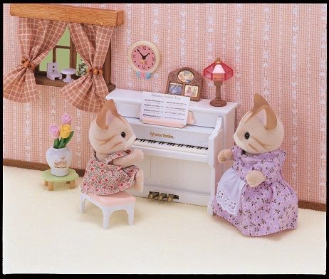 Sylvanian Family Piano Set