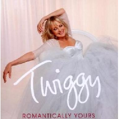 Twiggy - Romantically Yours (CD)