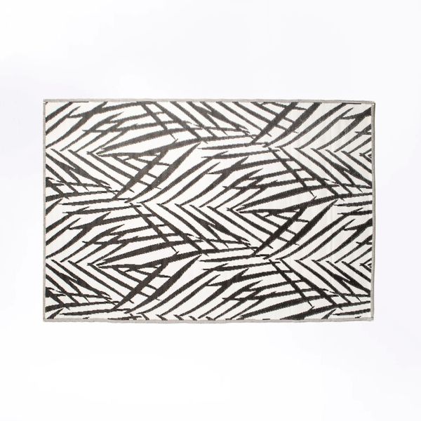 Meno M6 Indoor/Outdoor Rug