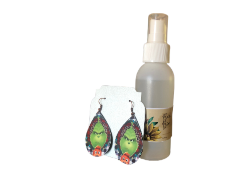 Christmas Cheer Body Mist Set with Christmas earrings