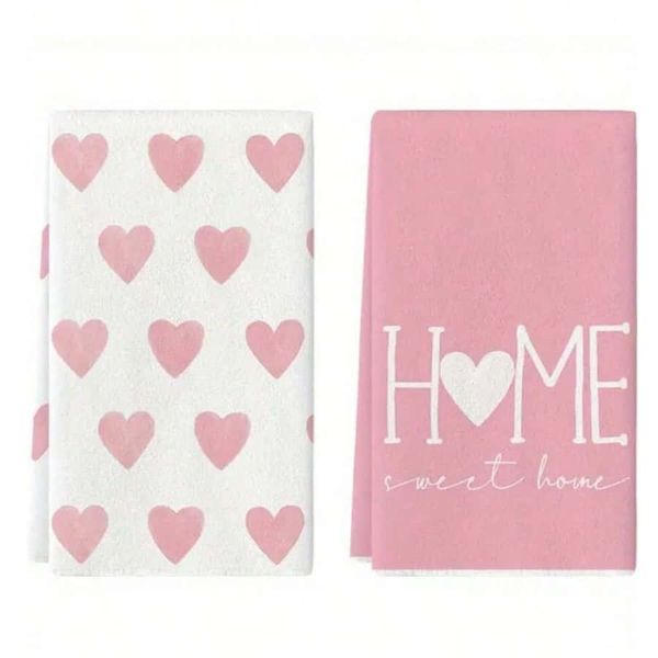 Two-Piece Set of Heart-Shaped Kitchen Towels