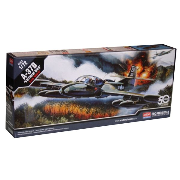 Academy 12461 1/72 A-37B Dragonfly