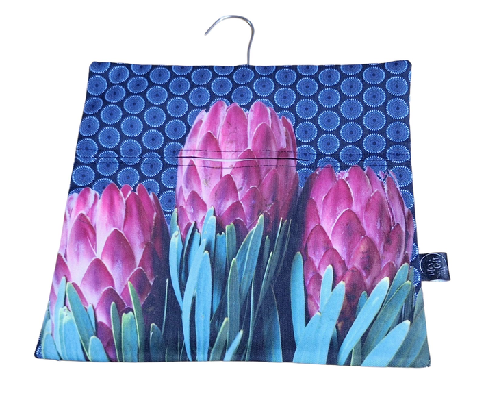 Laundry Peg Bag - 3 Perfect Proteas