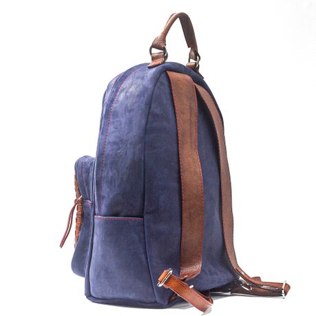 Backpack with front pockets best sale