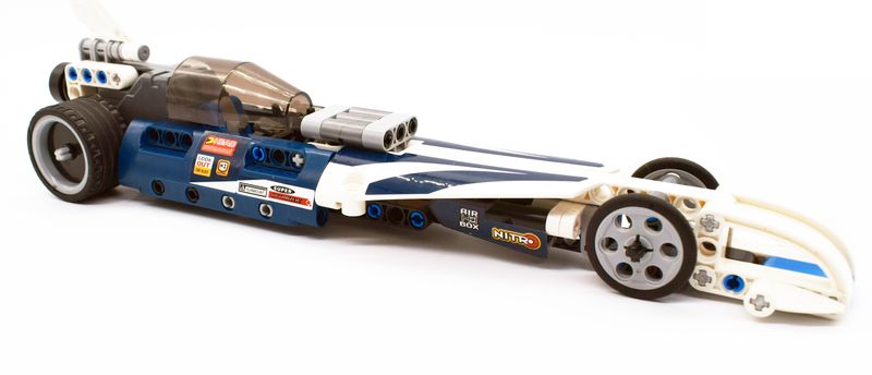 Record Breaker 125 Piece Drag Racer with Pullback Action