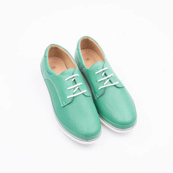 Calvano Lace-Up Ladies Leather Shoes Bold and Comfortable