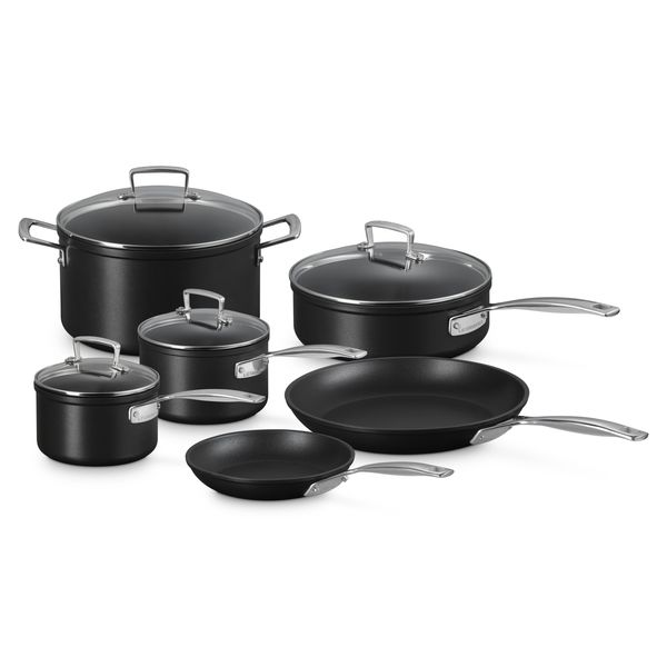 Le Creuset Toughened Non-Stick 6 Piece Cookware Set