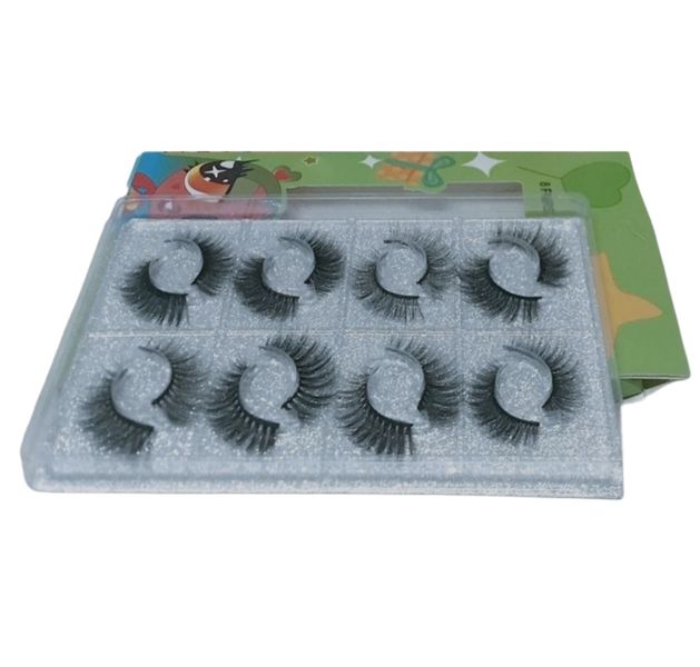 8 Piece 3D Strip Eyelashes Set