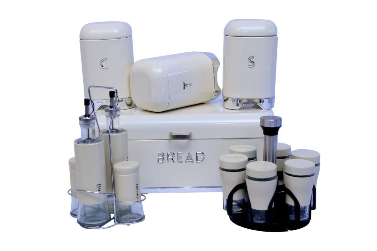 Dream World 16 Piece Bread Bin & Canister With Spice,Oil & Vinegar Jars