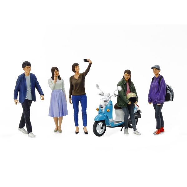 Tamiya 1/24 Campus Friends Set 2 Plastic Model Kit