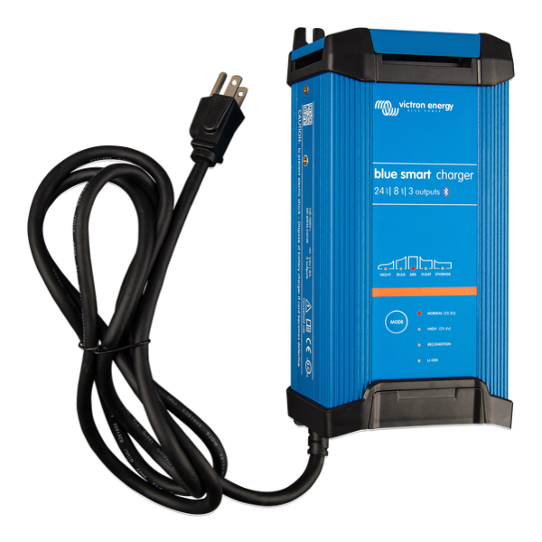 Blue Smart IP22 Charger 24/16(1) 230V CEE 7/7