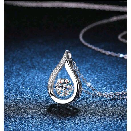 Women Water Drop 925 Sterling Silver Pendant with Moissanite