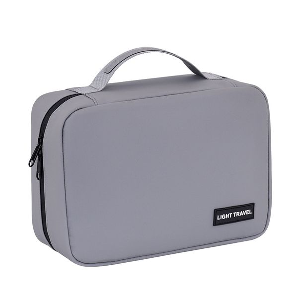 Large-Capacity Men's Portable Wet and Dry Separation Toiletry Bag