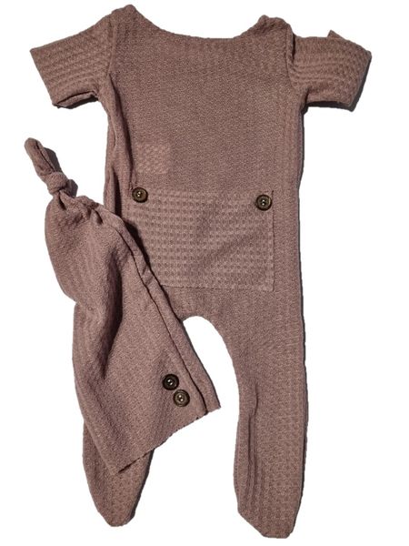 Newborn Baby Jumpsuit and Hat Photo Outfit