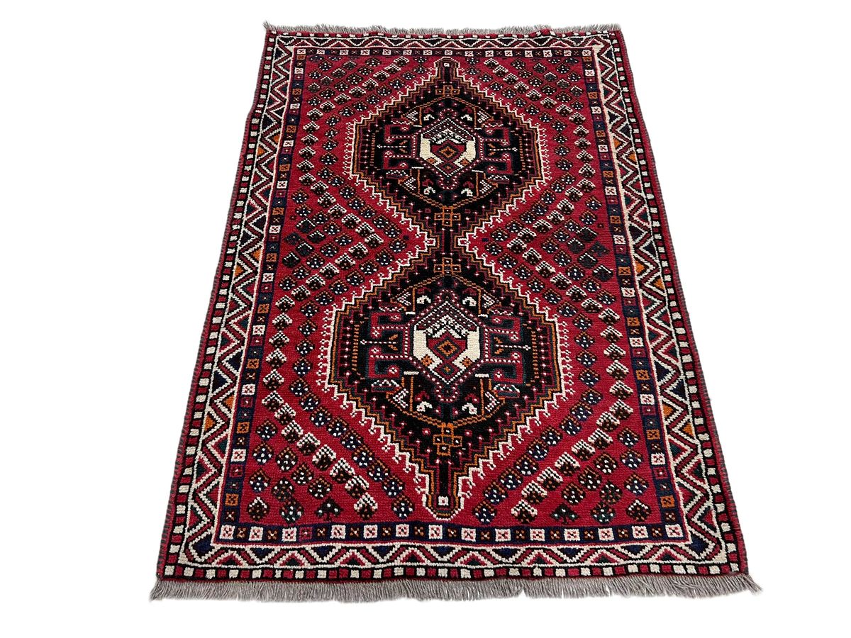 Handmade Persian Shiraz Carpet 155 x 105 cm | Shop Today. Get it ...