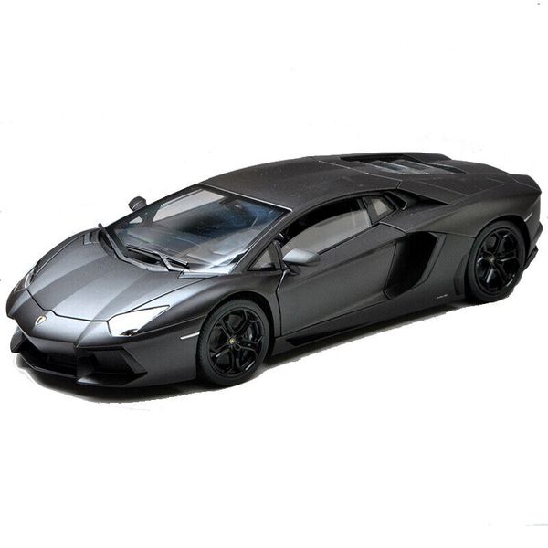 Welly 1/18 Lamborghini Aventador LP700-4 2011-28cm in Length