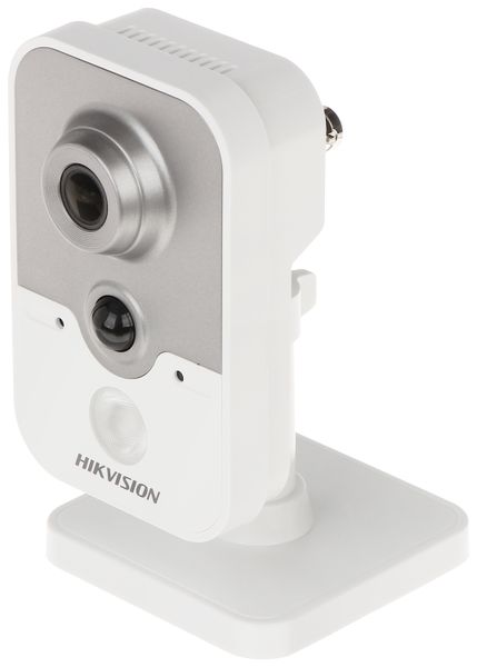 Hikvision Indoor 2-MP Ultra-Low Light PIR Camera