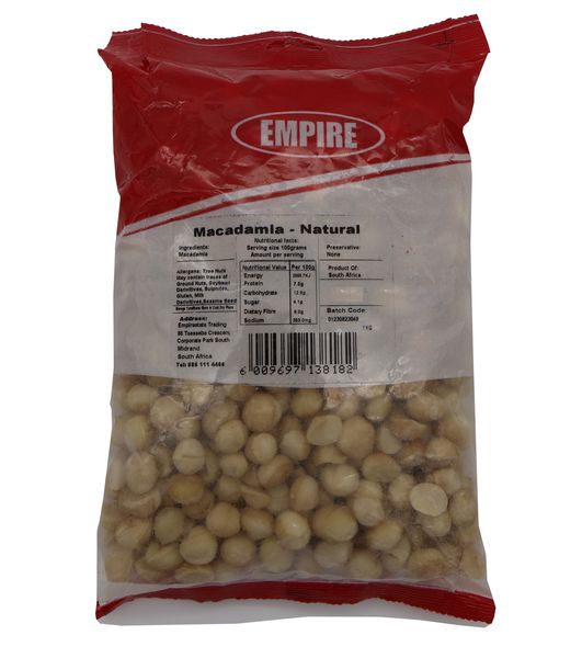 1 KG of Fresh Macadamia Pieces Natural