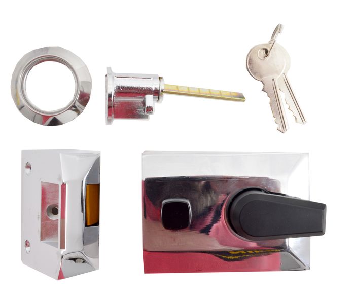 Sanlic Jaguar Chrome Plated Night Latch Set