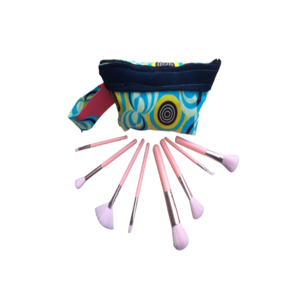 Pink Make Up Brushes In a Pouch - 9 Pieces