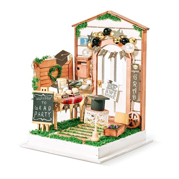Know Me Graduation Party Palm-Sized DIY Miniature House Kit