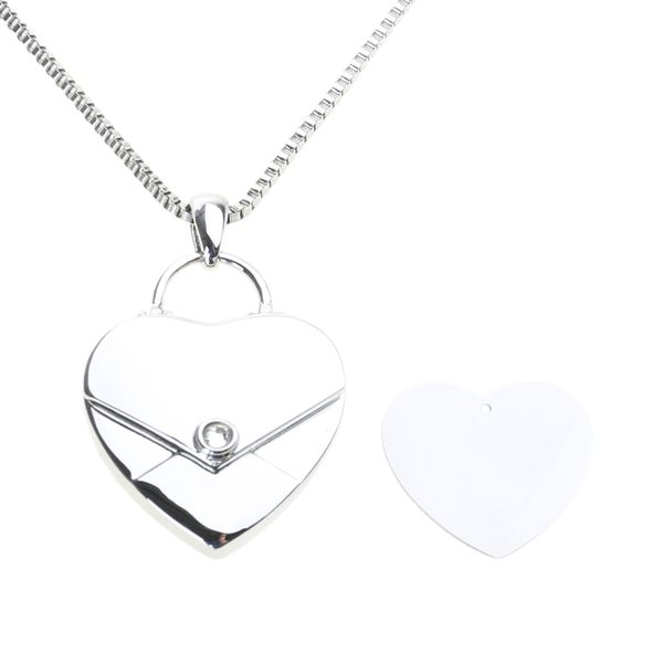 Heart-Shaped Openable Necklace - Silver