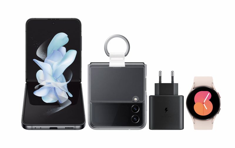 Samsung Galaxy Z Flip4 256GB - Graphite + Watch5 40mm Gold + Cover + Charger