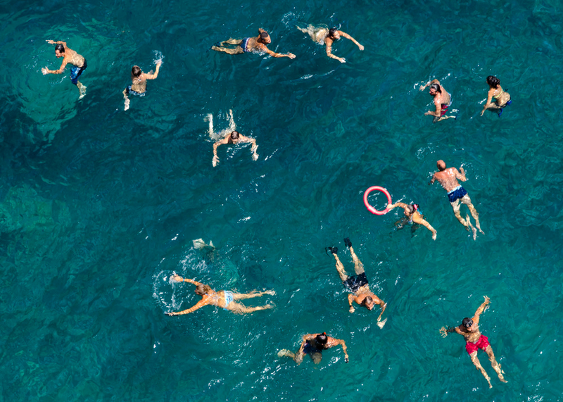 Canvas Wall Art - Blue water swim