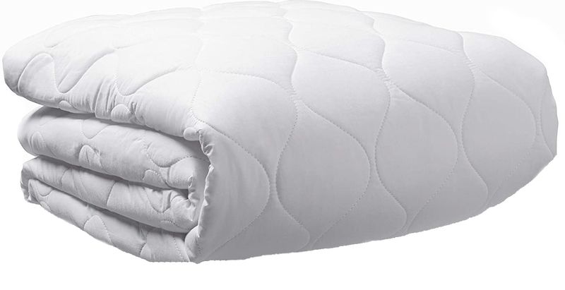 Dreyer Linen Luxury Waterproof Quilted Mattress Protector - White