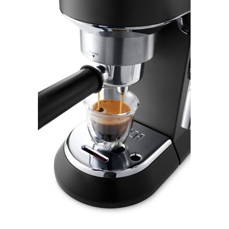 Cafetera Espresso DEDICA ARTE SILVER EC885M Delonghi