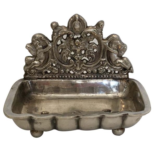 YB Ambiente - Antique Soap Dish