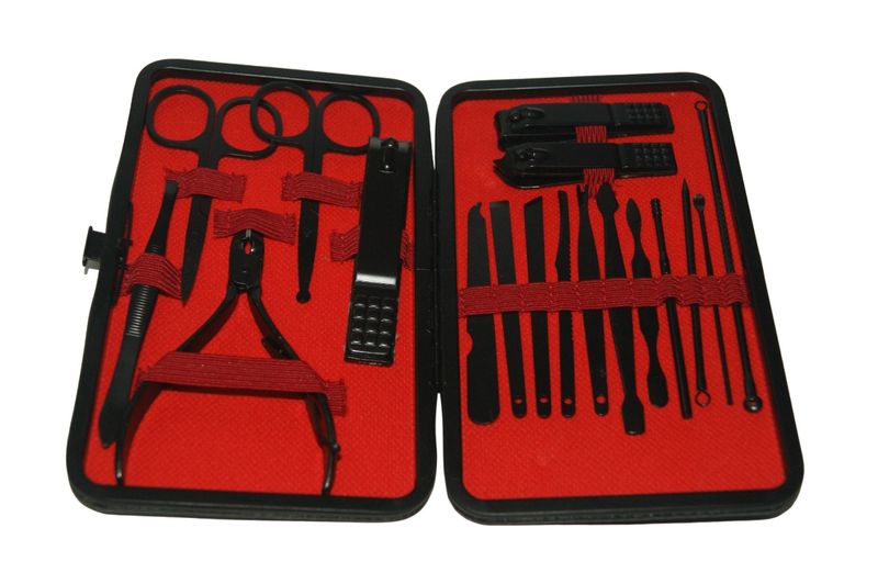 18 Pieces Matt Black Manicure Set