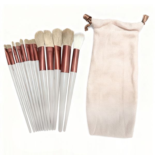 Blush Brush, Eyeshadow Brush And Complete Set Of Makeup Brushes