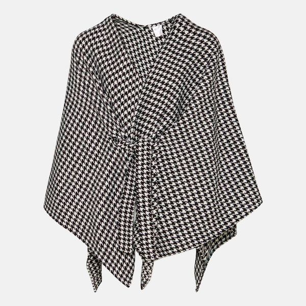 Black &amp; White Houndstooth Poncho/Throw with Belt