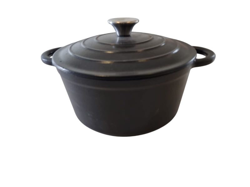 The Famous Lekke Le Casserole 4.6lt Round Enamel Coated - Matt Black