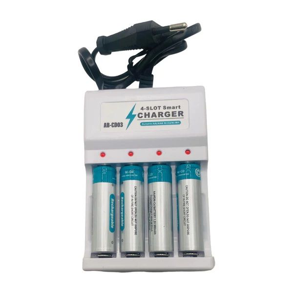 4 Slot Battery Charger for AA/AAA Battery with 4 AAA Batteries