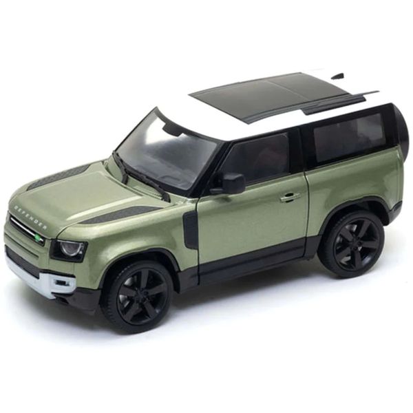 Welly 2020 Land Rover Defender Green 1:24 Scale image