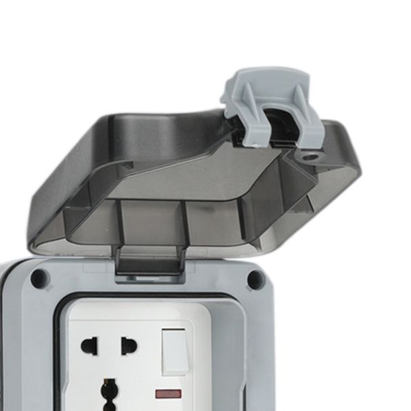 IP66 Outdoor Waterproof Socket 5 Gang UK Plug for Garden