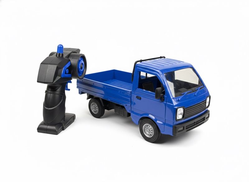 2.4G Remote Control Truck Smoke Spray with Rechargeable Battery