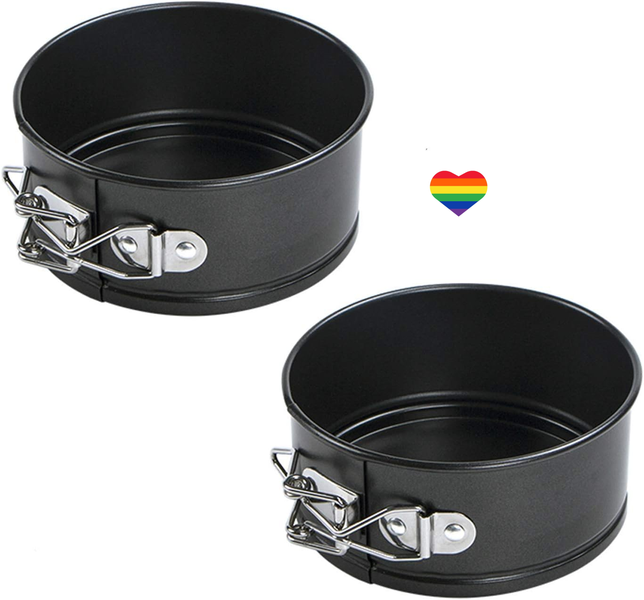 Non-Stick 11 cm Cake Tins With Rainbow Heart Sticker