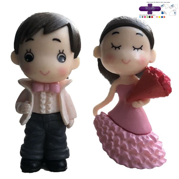 2 Piece Resin Miniature Couple Figurines