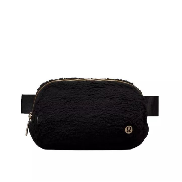 Lululemon Everywhere Belt Bag Fleece Sherpa Black