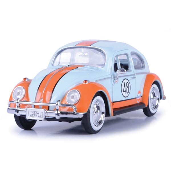 Motormax 1:24 Scale 1966 Volkswagen Beetle with Gulf Livery Diecast Model