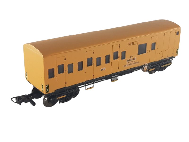 South African Model Train : SAR V3 Shunters Wagon in Yellow Livery