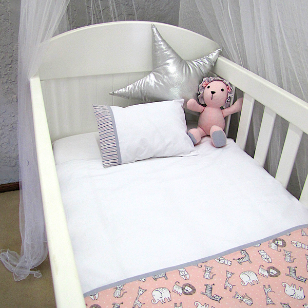 2 Piece Cot Duvet and Pillow Set / Blush Wild Safari